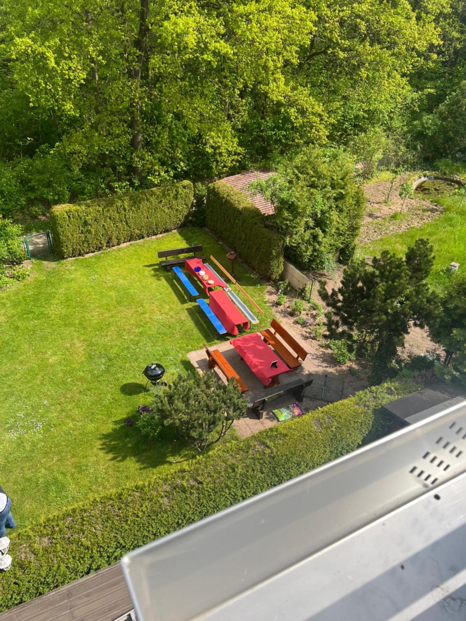 Sonniges Dachzimmer Feucht Bagian luar foto
